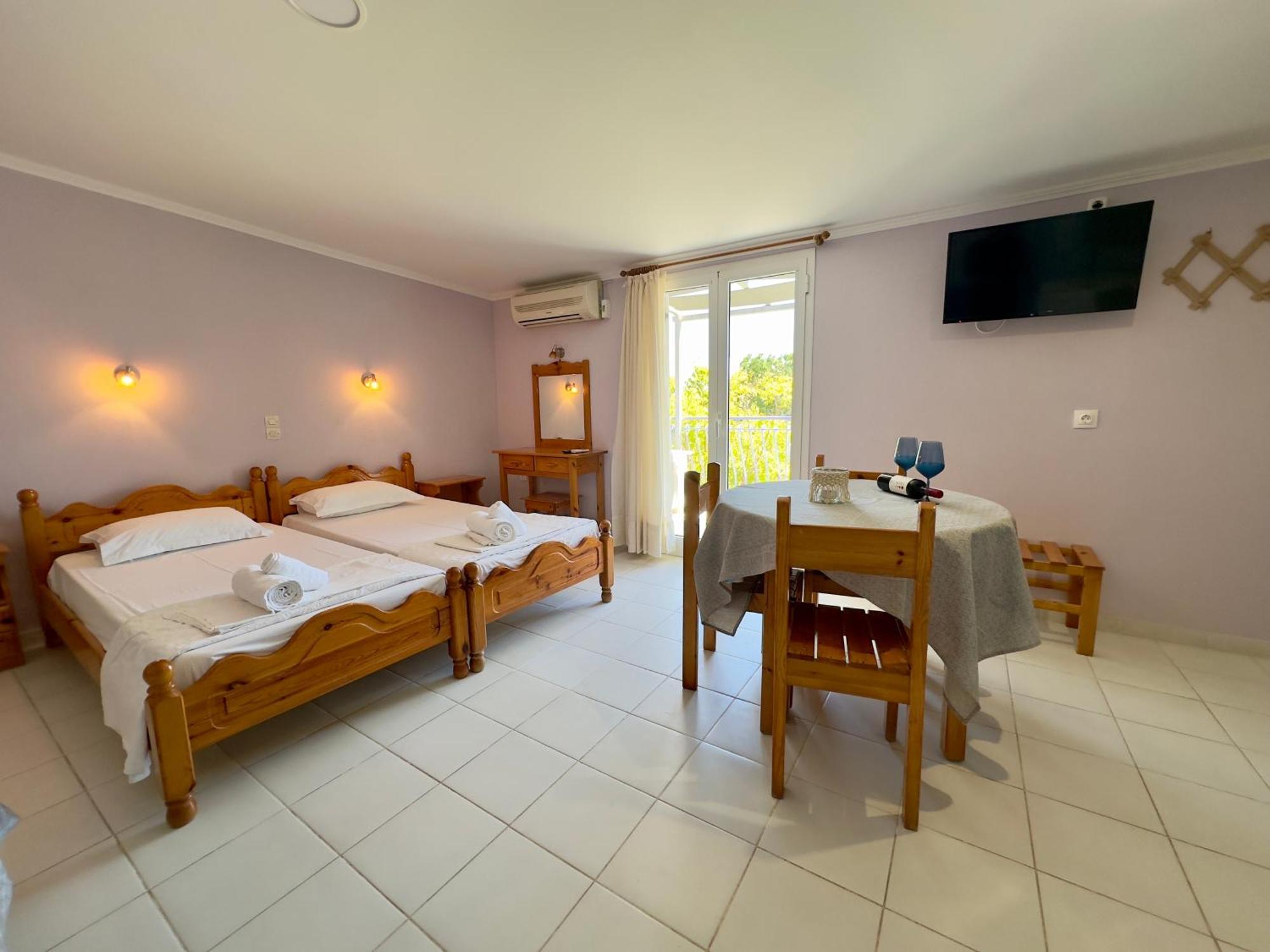 Anemos Studios & Apartments Poros  Dış mekan fotoğraf
