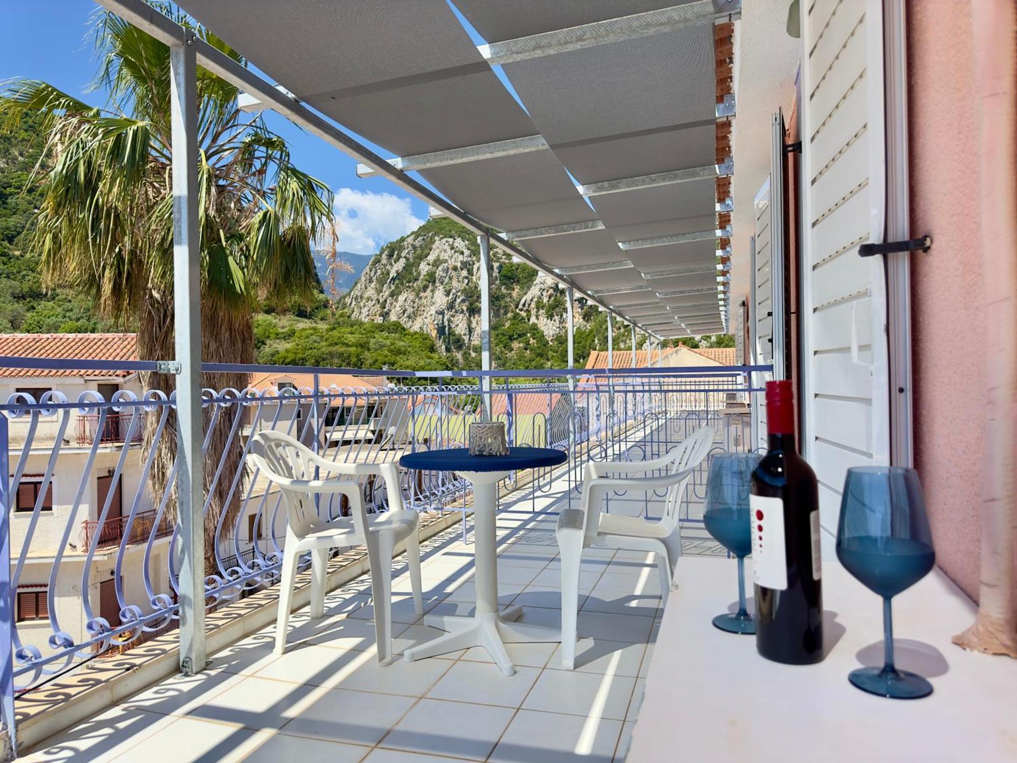 Anemos Studios & Apartments Poros  Dış mekan fotoğraf