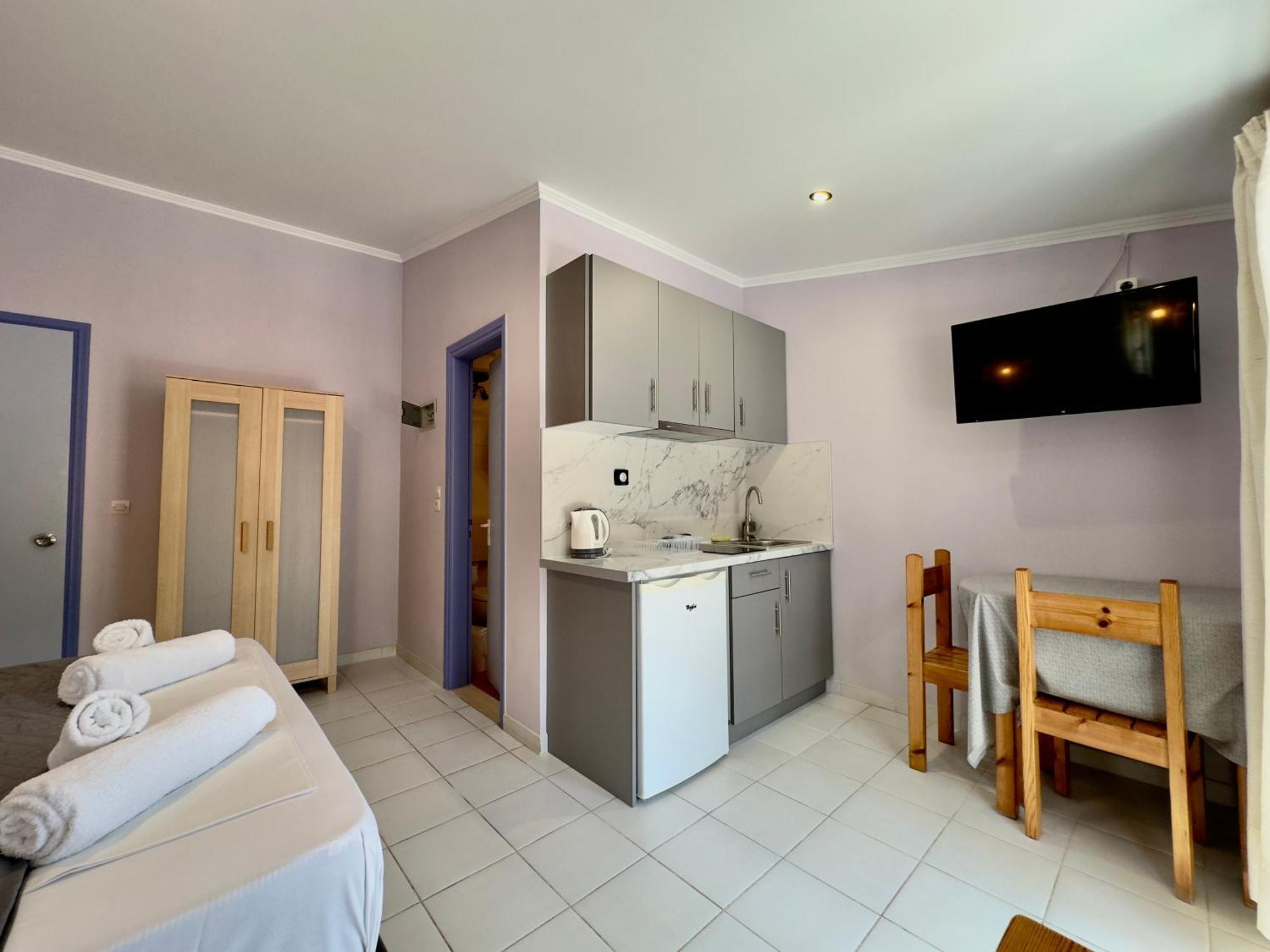 Anemos Studios & Apartments Poros  Dış mekan fotoğraf