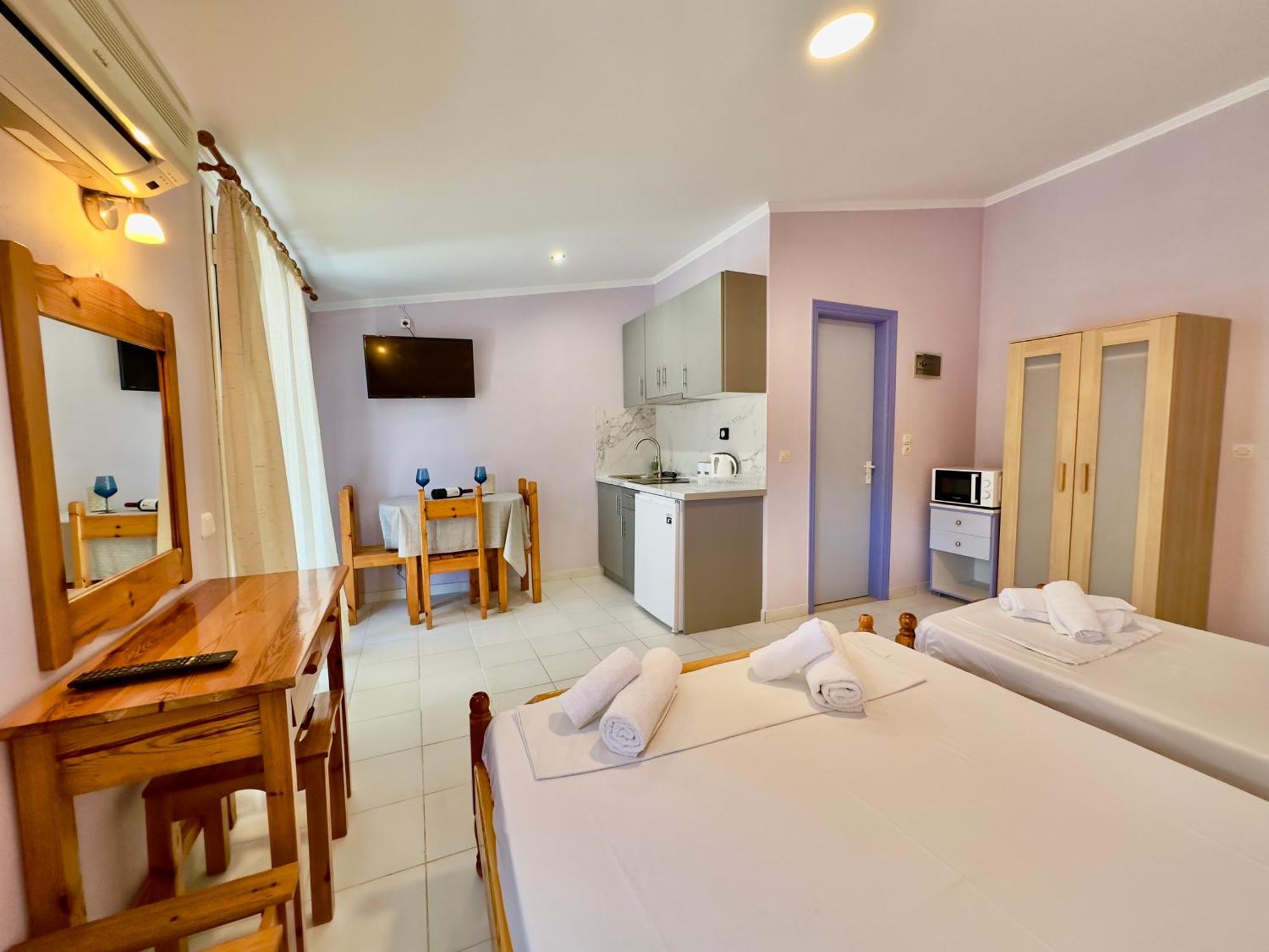 Anemos Studios & Apartments Poros  Dış mekan fotoğraf